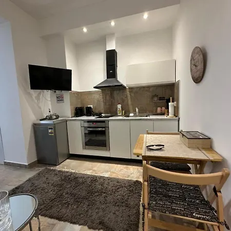 Pink Hub No 2 In The Heart Of