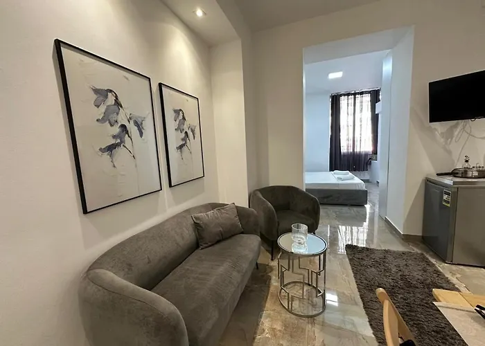 Appartamento Pink Hub No 2 In The Heart Of