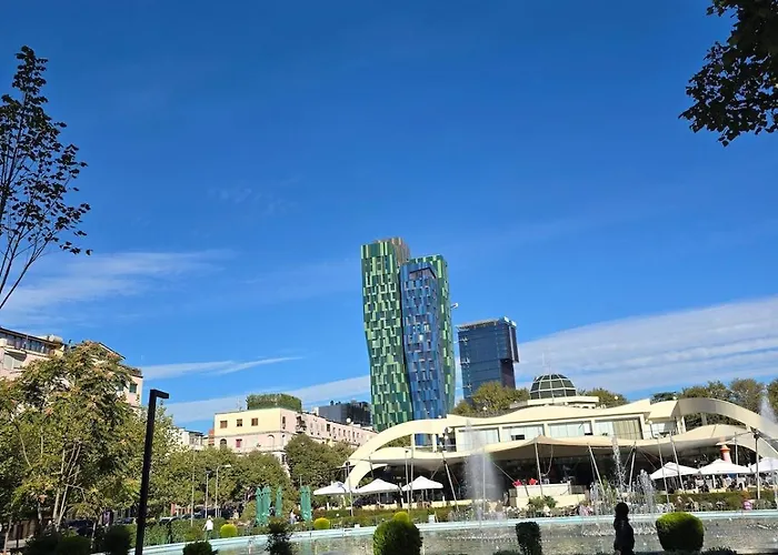 Pink Hub No 2 In The Heart Of Appartamento *