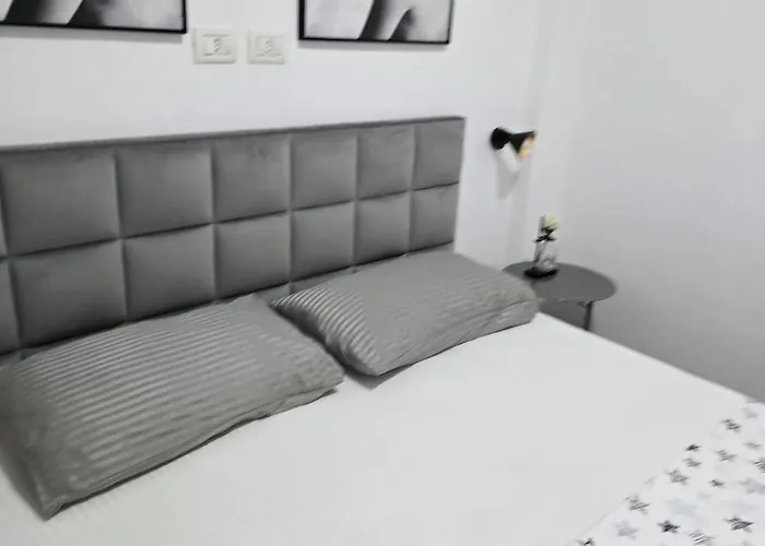 Pink Hub No 2 In The Heart Of Appartamento *