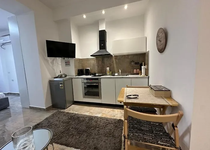 Pink Hub No 2 In The Heart Of